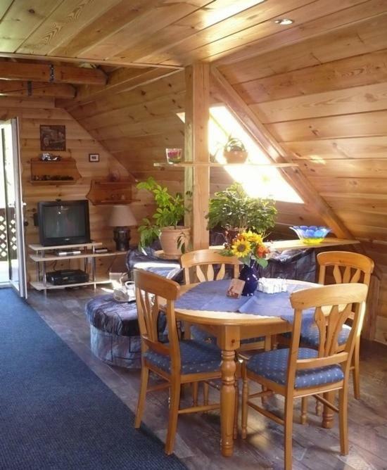 נובה מסטו פוד סמרקם Apartman Smrcek מראה חיצוני תמונה